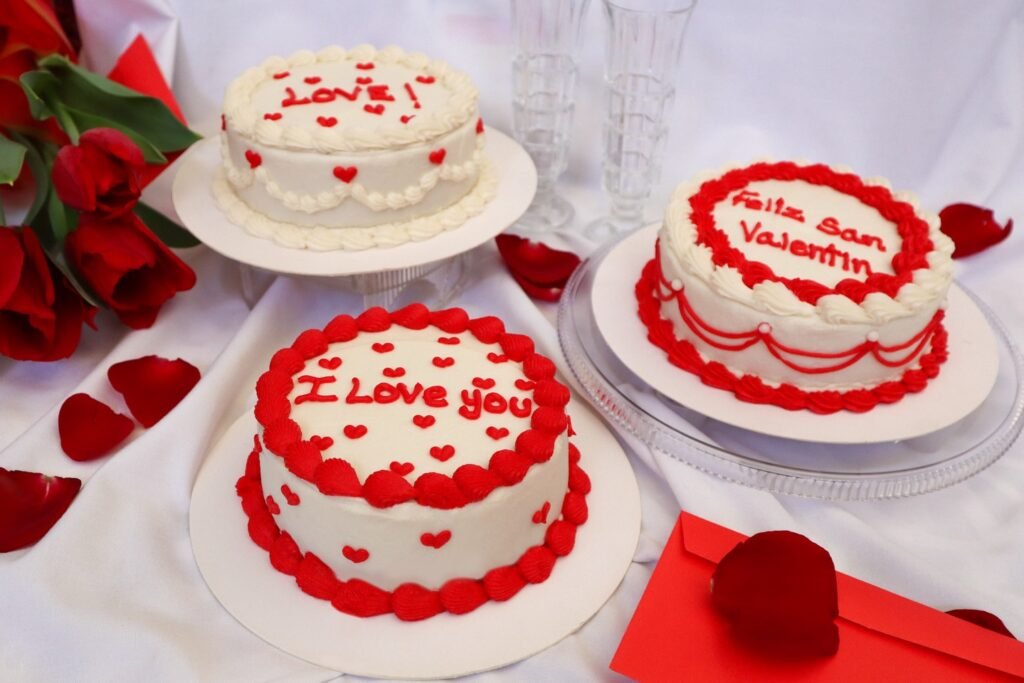 Instagram post from helenpastelerias. This post is in position 2.