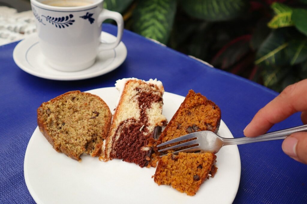 Instagram post from helenpastelerias. This post is in position 1.