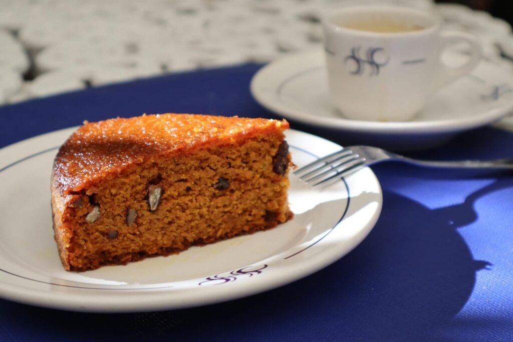 Instagram post from helenpastelerias. This post is in position 1.