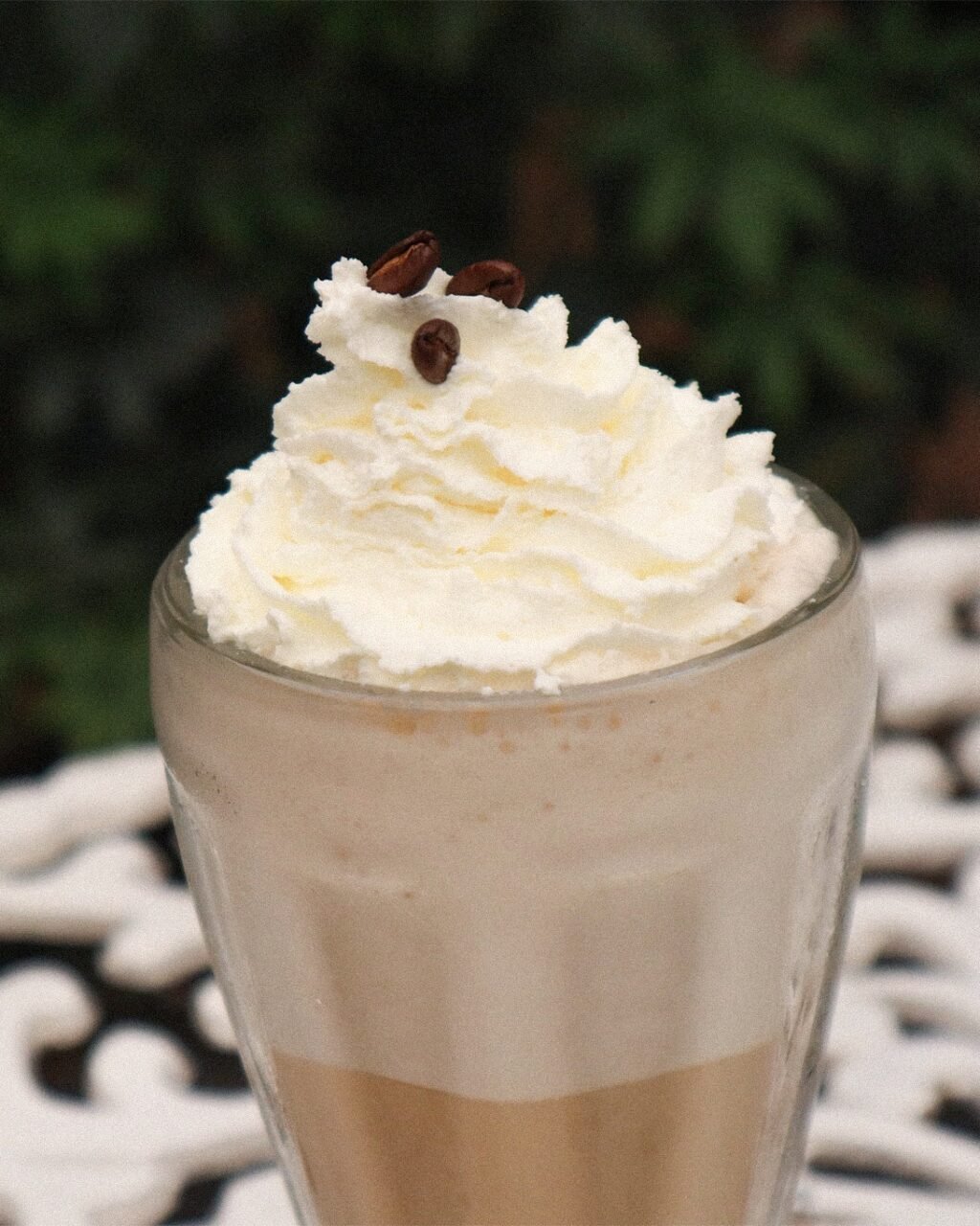 Instagram post from helenpastelerias. This post is in position 1.